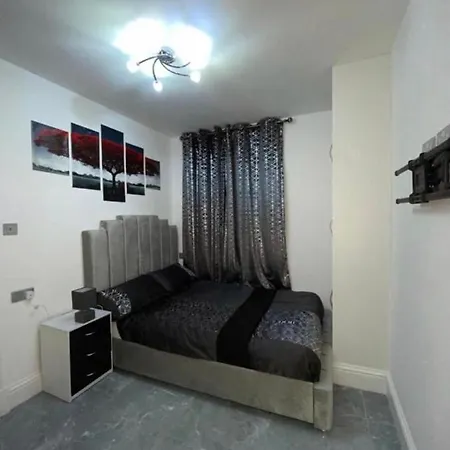 Entire 5 Star Luxury Whalley House Wifi Tv Luxury Burnley Exterior photo