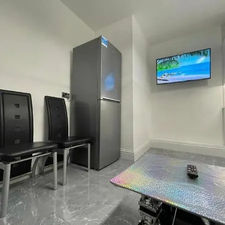 Entire 5 Star Luxury Whalley House Wifi Tv Luxury Burnley Exterior photo