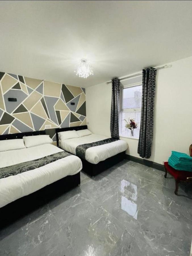Entire 5 Star Luxury Whalley House Wifi Tv Luxury Apartment *